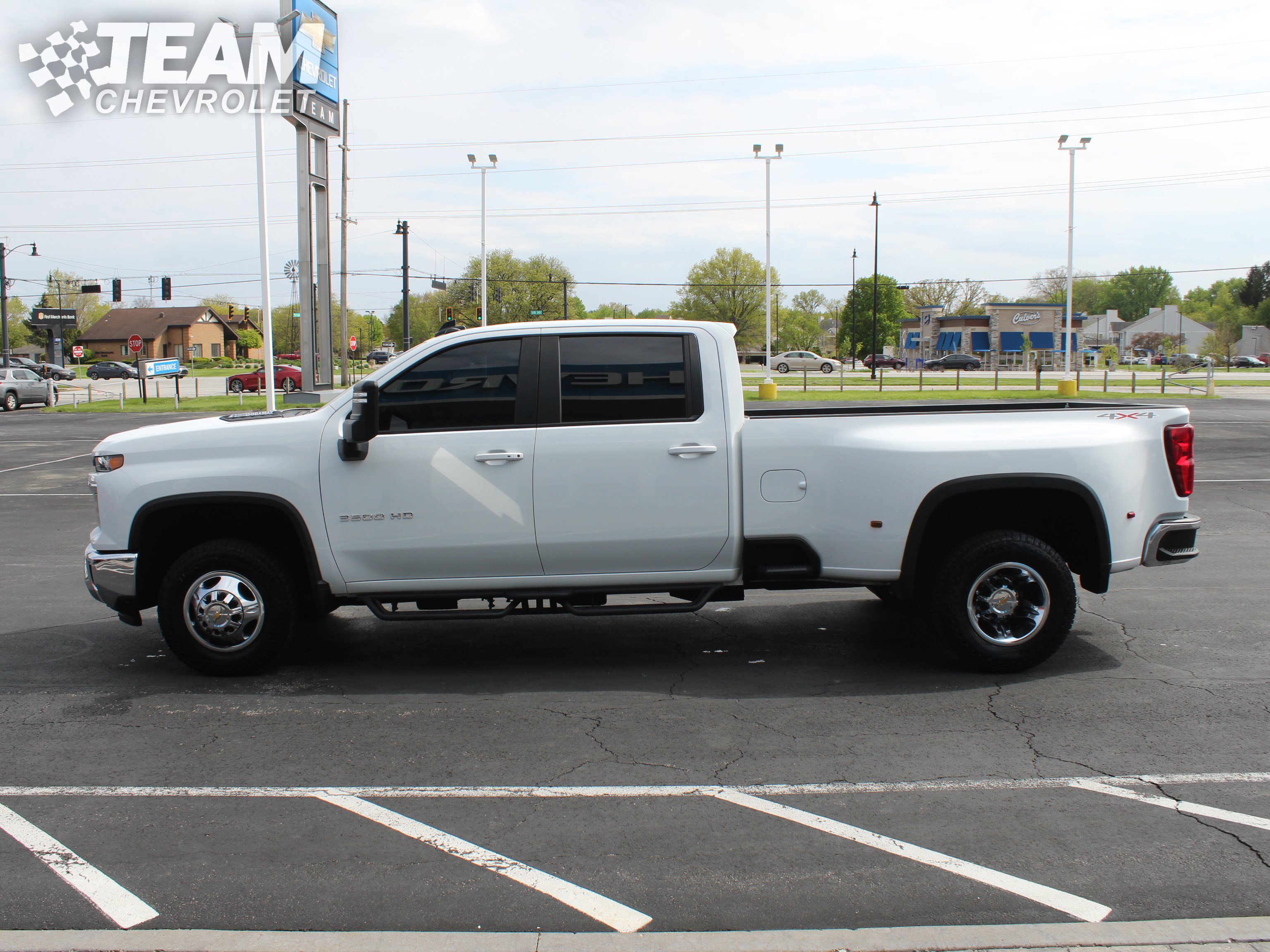 Used 2024 Chevrolet Silverado 3500 LT w/ Convenience Package AWD/4WD image 7