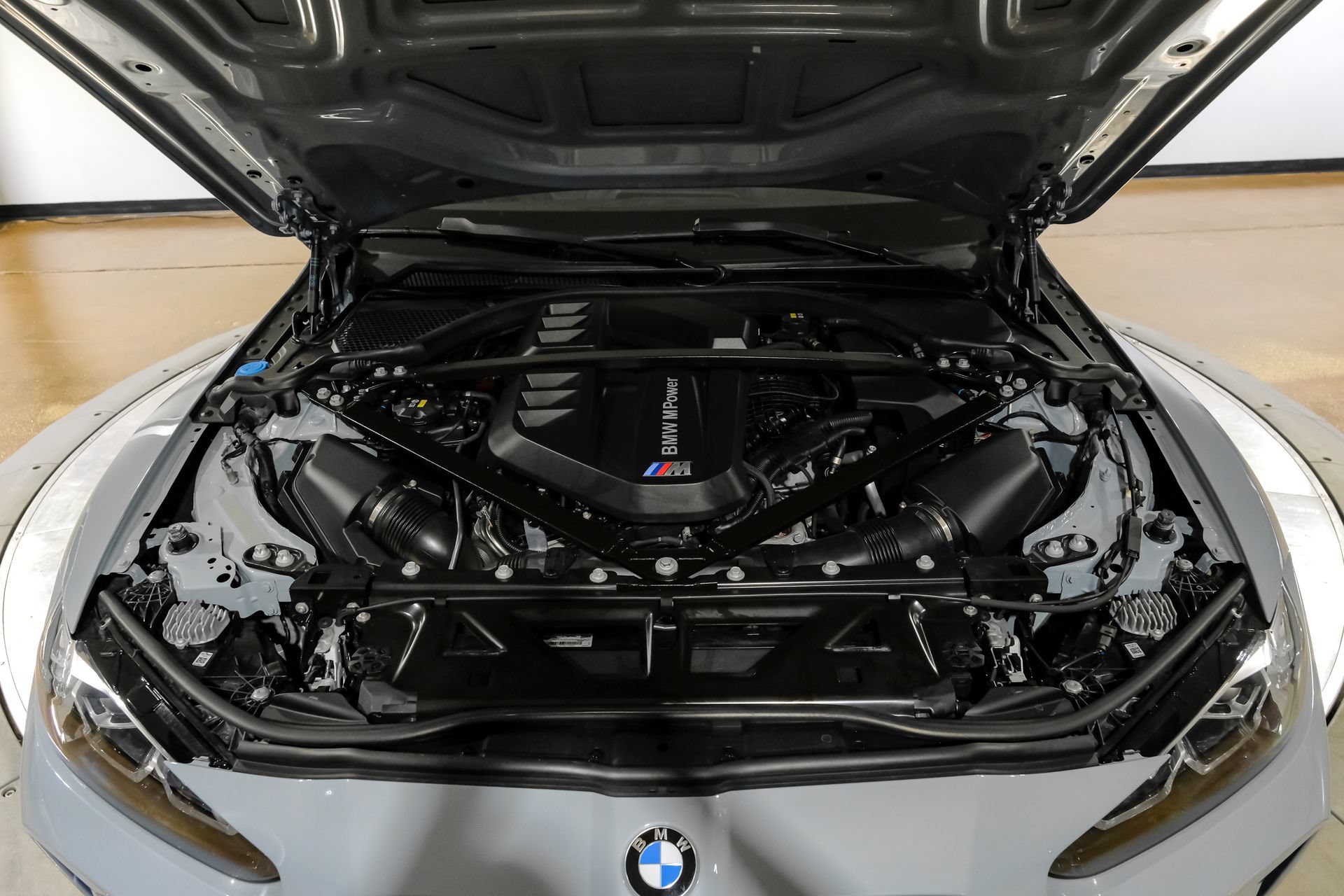 Used 2022 BMW M4 xDrive Competition w/ Parking Assistance Package AWD/4WD image 56