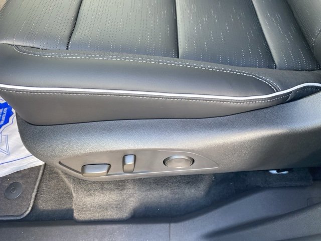 New 2026 Buick Enclave Sport Touring w/ Power Package image 18