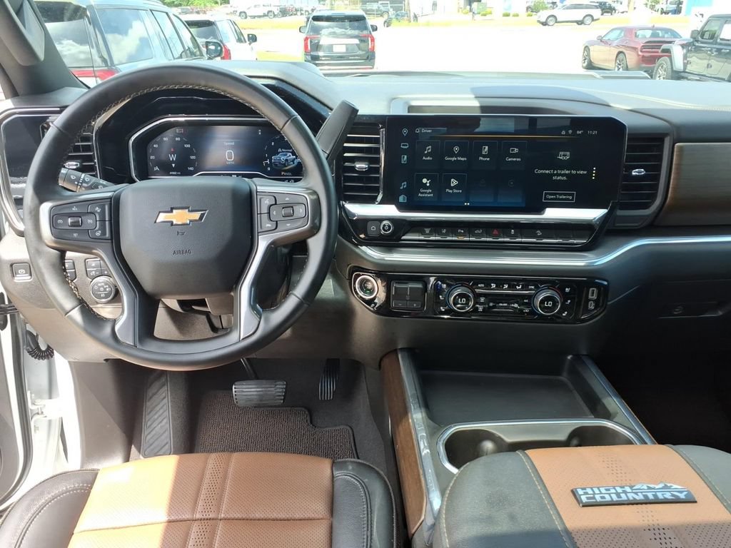 Used 2024 Chevrolet Silverado 2500 High Country w/ High Country Premium Package AWD/4WD image 22