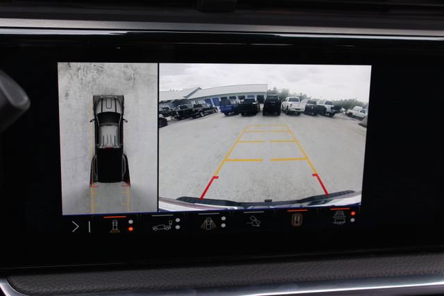 Used 2024 GMC Sierra 3500 Denali w/ Denali Reserve Package image 23