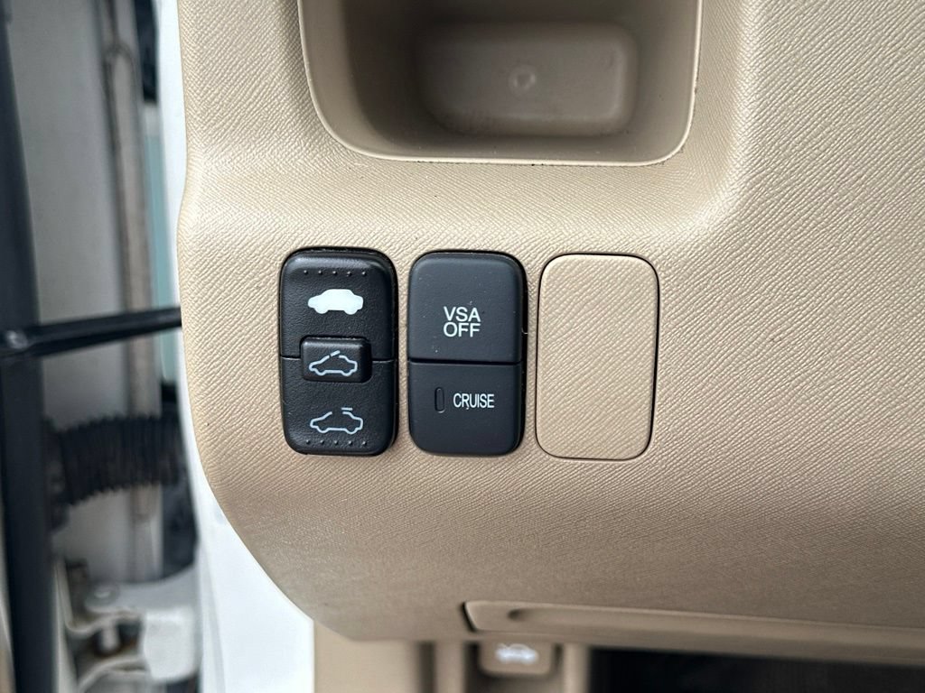 Used 2006 Honda CR-V EX image 19