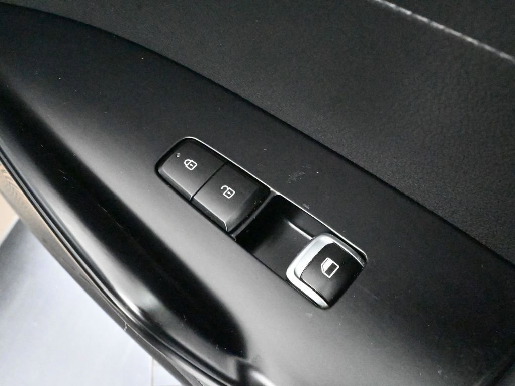 Used 2021 Kia K5 LXS image 43