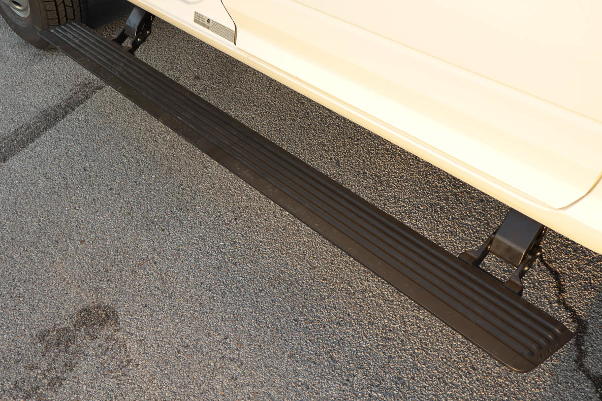 New 2027 RAM 3500 Laramie AWD/4WD image 11