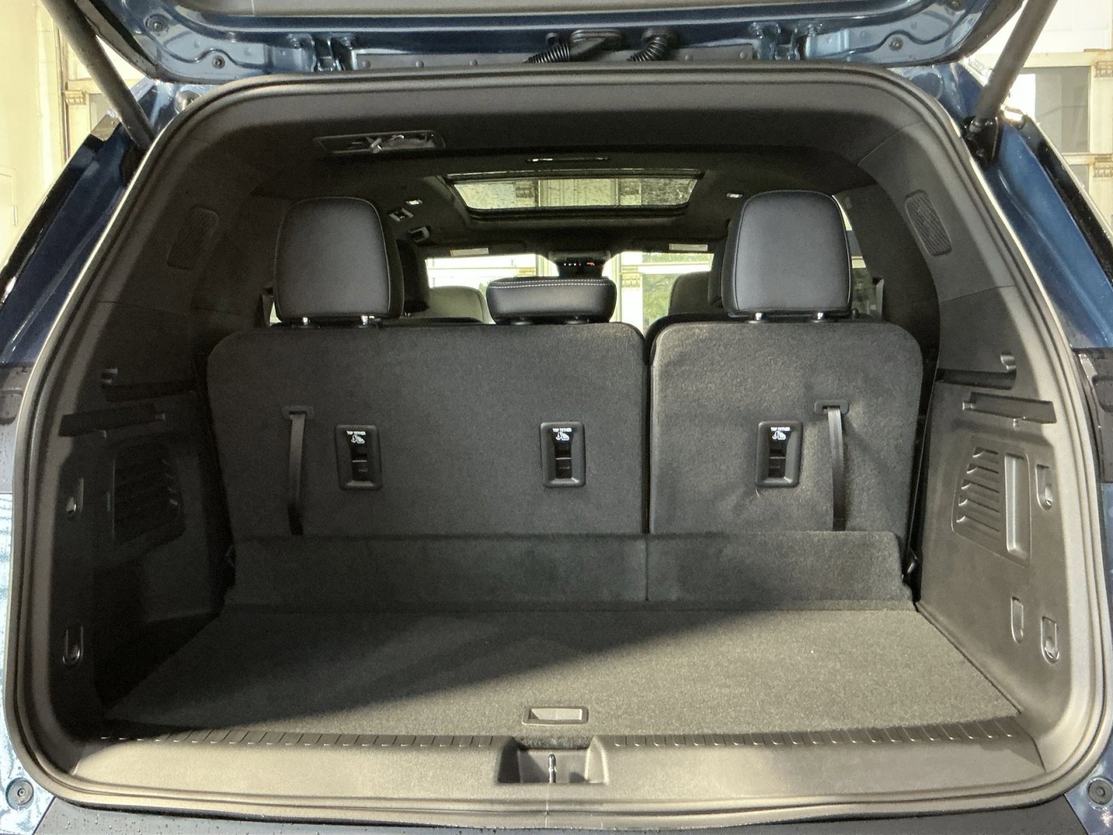 New 2026 Chevrolet Traverse LT FWD image 27