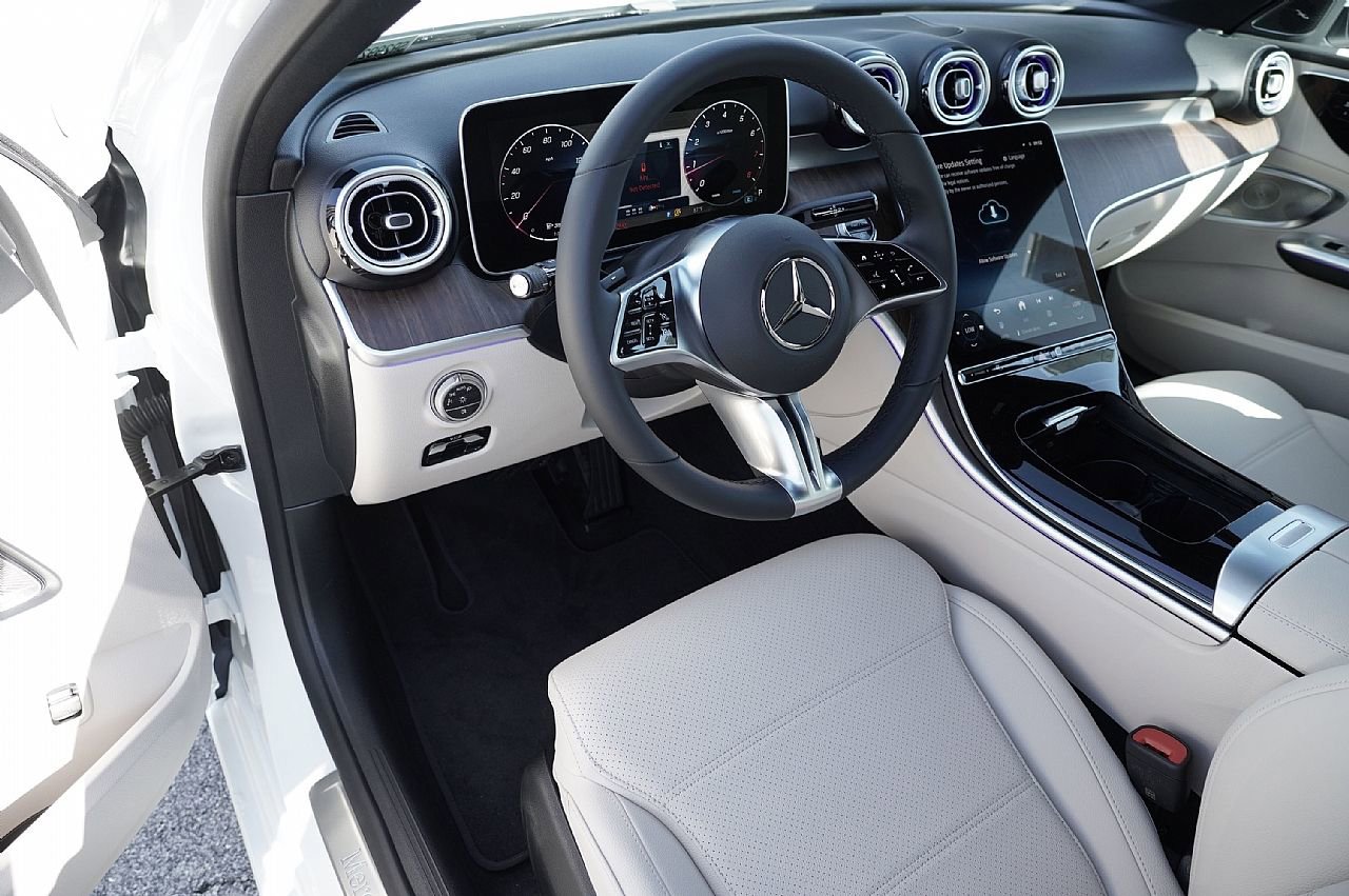New 2025 Mercedes-Benz C 300 Sedan image 18