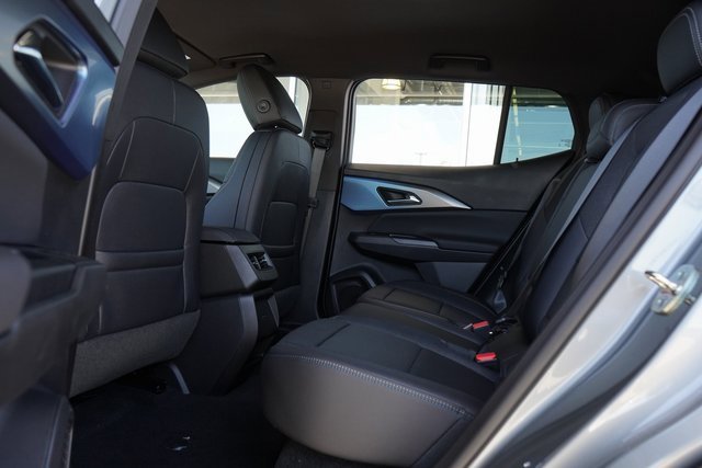 New 2025 Chevrolet Equinox EV LT image 25