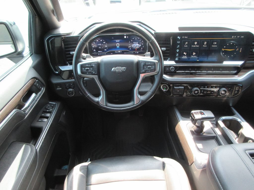 Certified 2022 Chevrolet Silverado 1500 RST AWD/4WD image 18