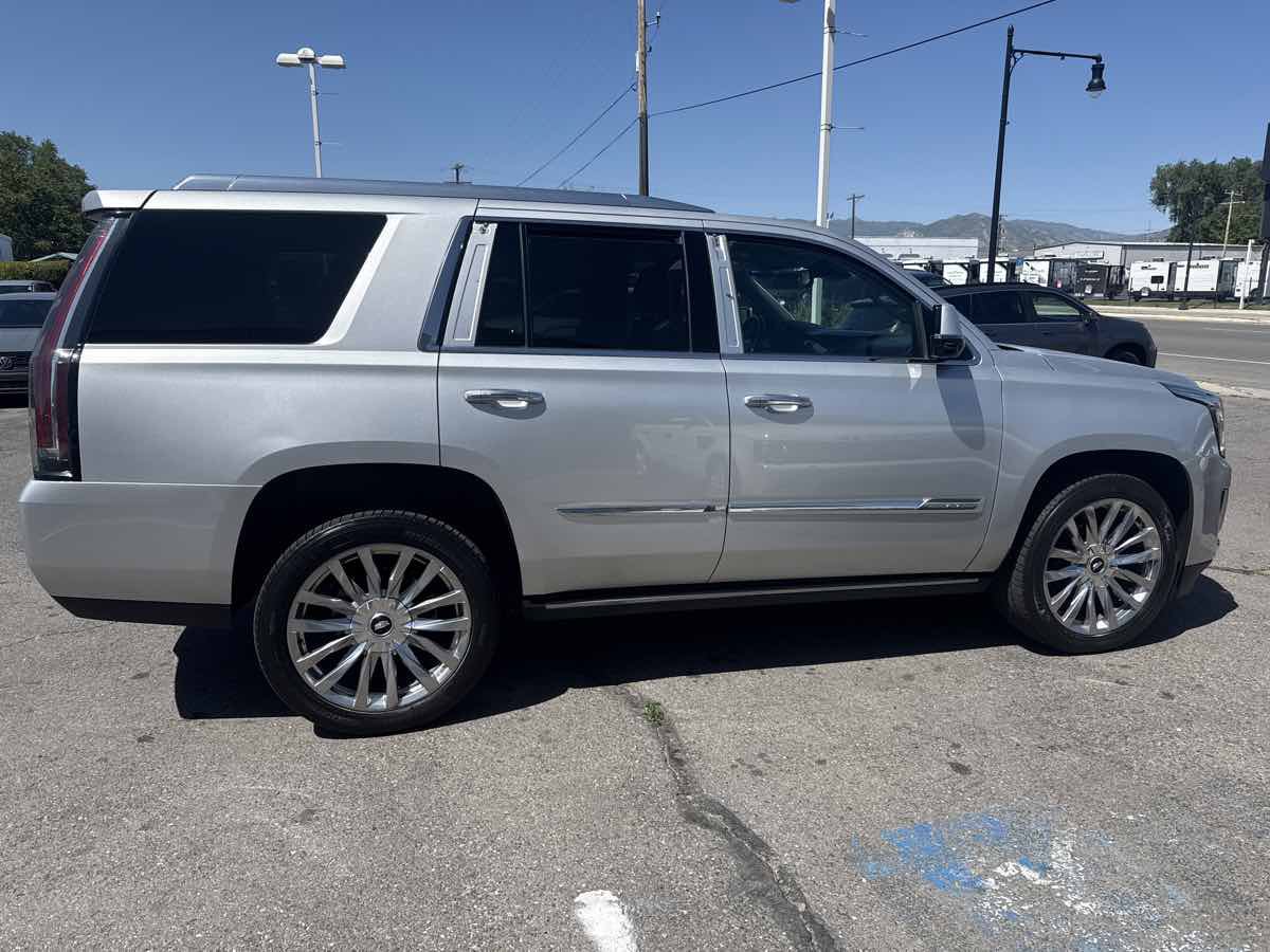 Used 2015 Cadillac Escalade Premium AWD/4WD image 5