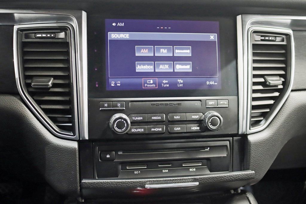 Used 2018 Porsche Macan GTS image 18