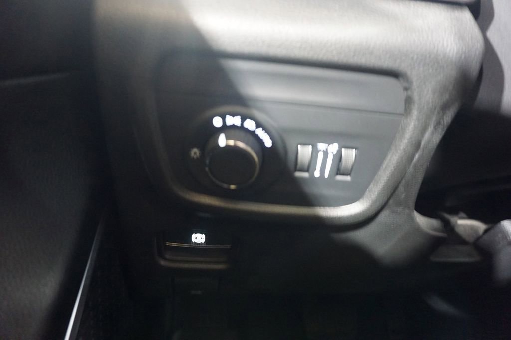 Used 2022 Jeep Grand Cherokee Altitude AWD/4WD image 5