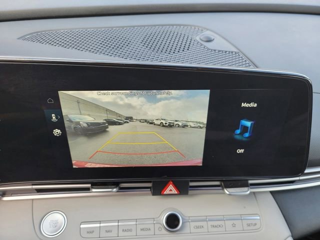 Used 2025 Hyundai Elantra Limited image 26