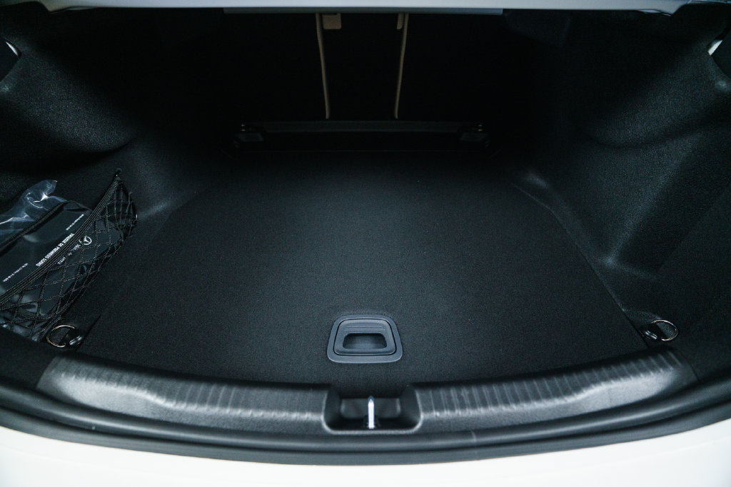 Used 2026 Mercedes-Benz C 300 4MATIC Sedan image 35