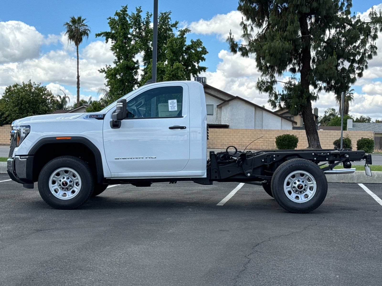 New 2026 GMC Sierra 3500 Pro w/ Convenience Package RWD image 7