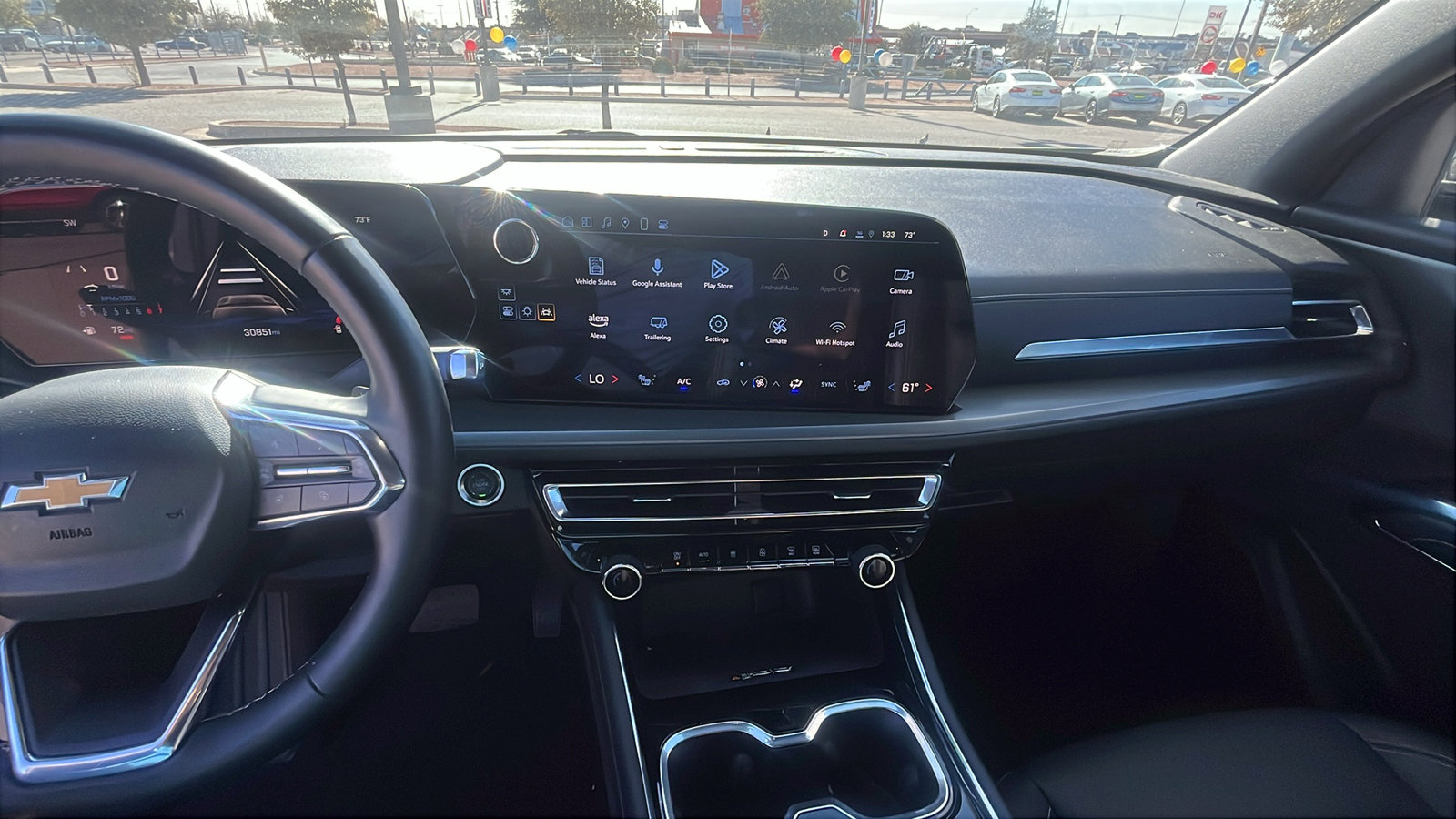 Used 2025 Chevrolet Traverse LT image 19