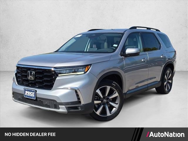 Certified 2025 Honda Pilot Touring image 1