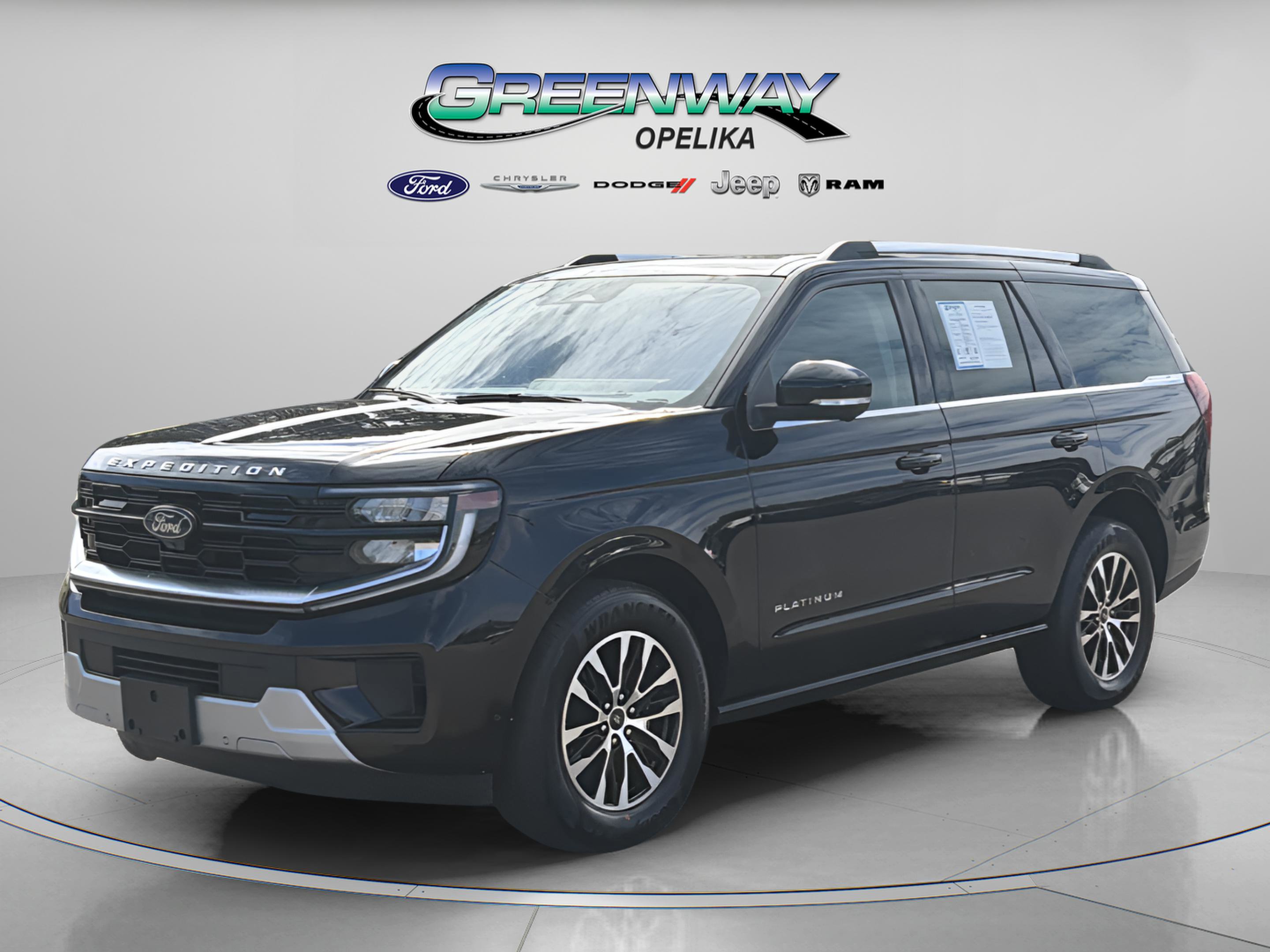 Used 2025 Ford Expedition Platinum image 5