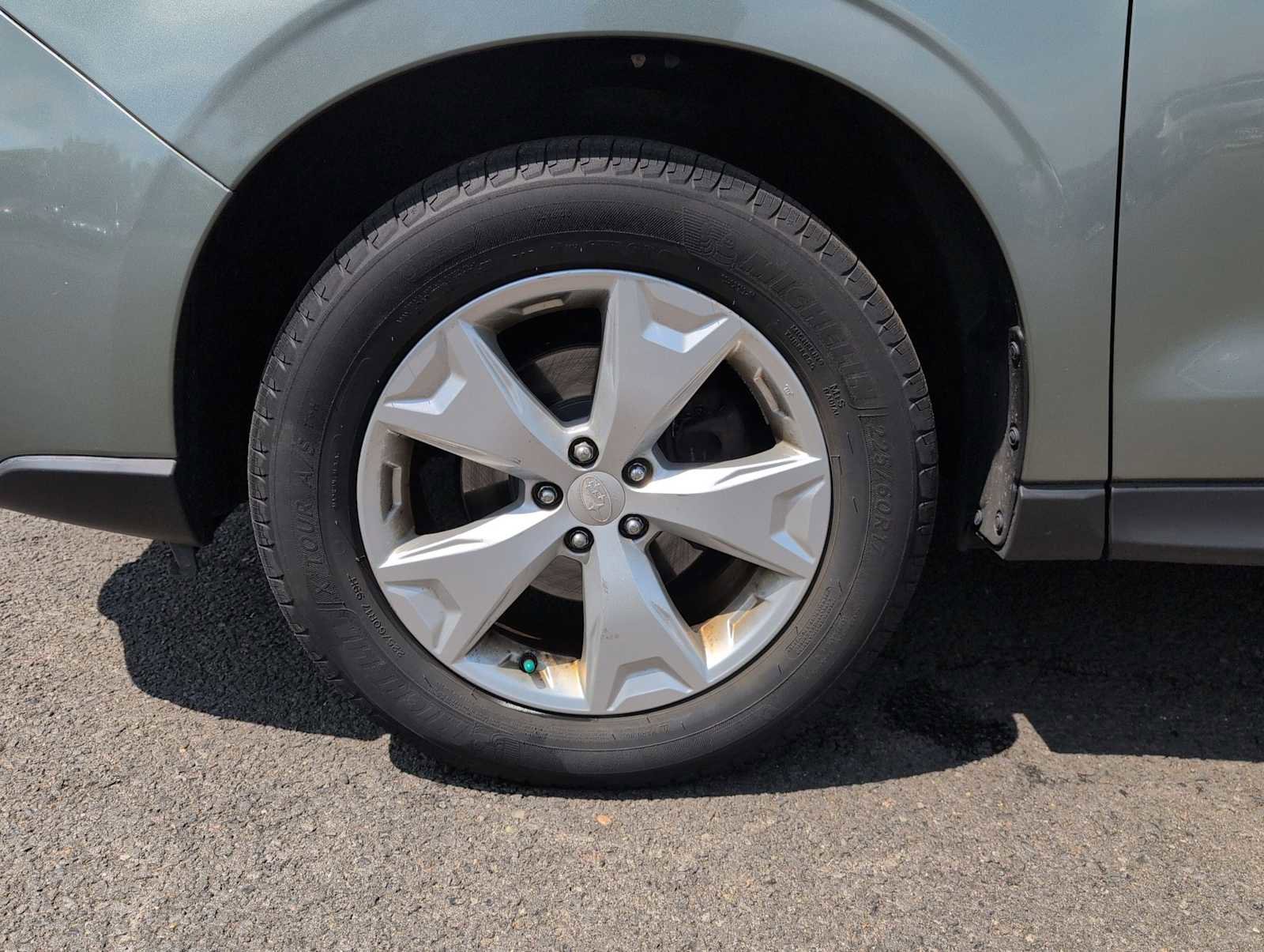 Used 2014 Subaru Forester 2.5i Limited AWD/4WD image 14