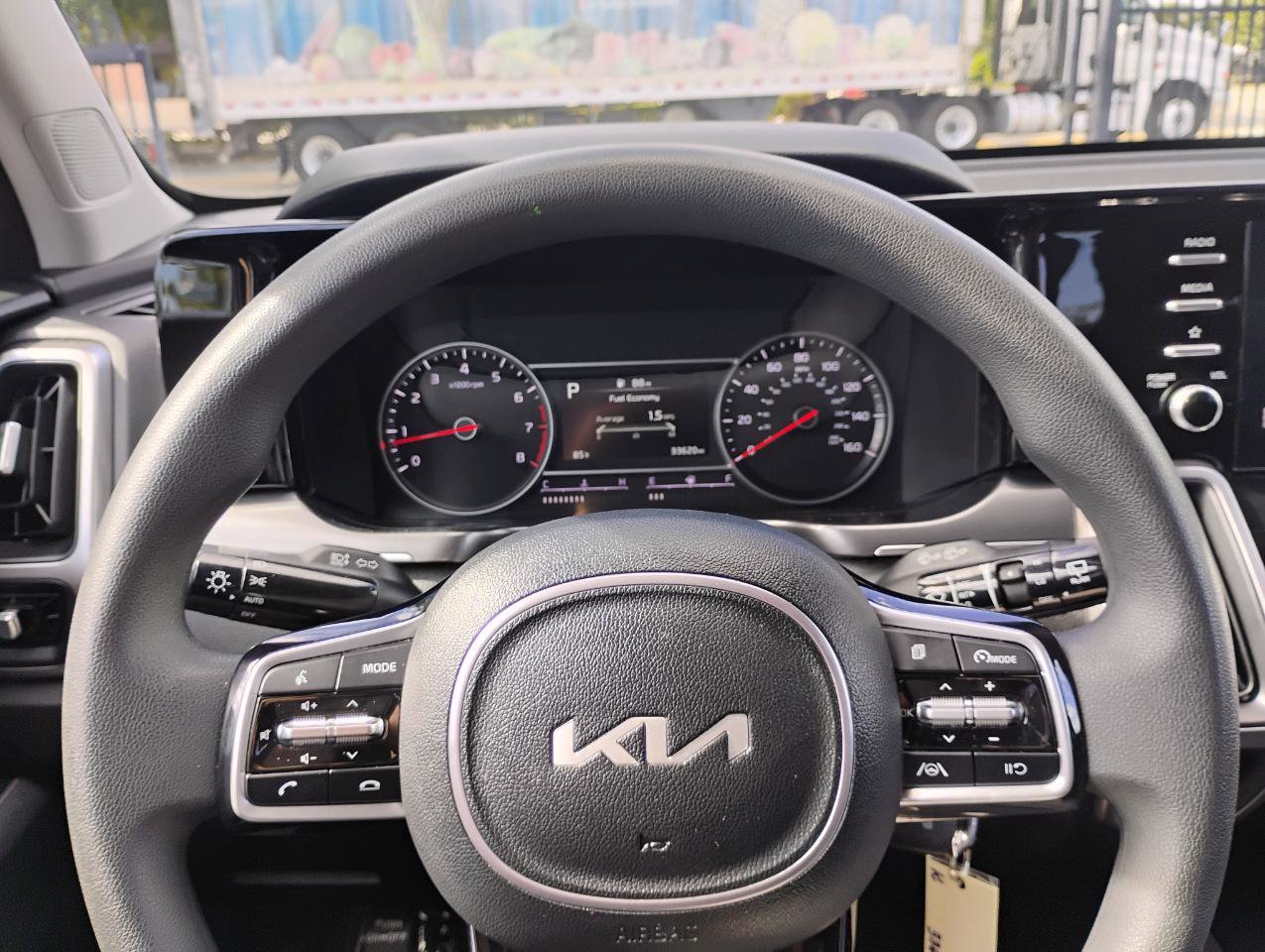 Used 2023 Kia Sorento LX FWD image 51