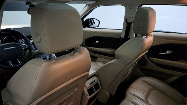 Used 2018 Land Rover Range Rover Evoque SE Premium image 19