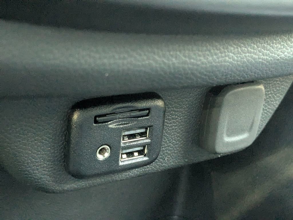 Certified 2023 Chevrolet Traverse RS AWD/4WD image 22