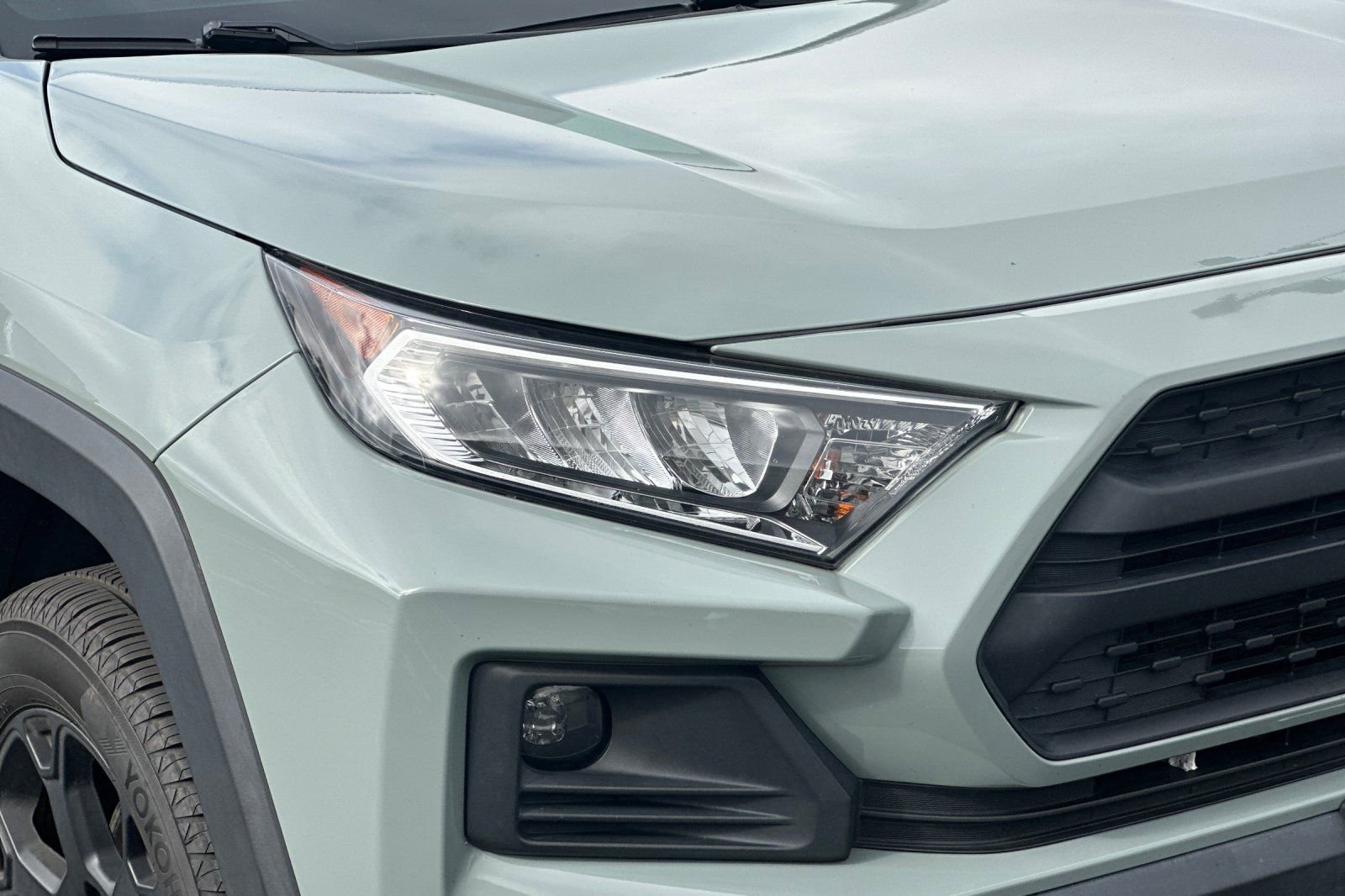 Used 2020 Toyota RAV4 TRD Off-Road w/ TRD Off-Road Weather Package AWD/4WD image 43
