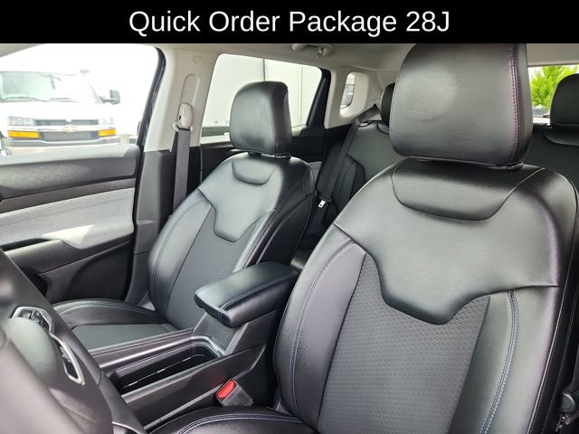 Used 2022 Jeep Compass Latitude FWD image 19