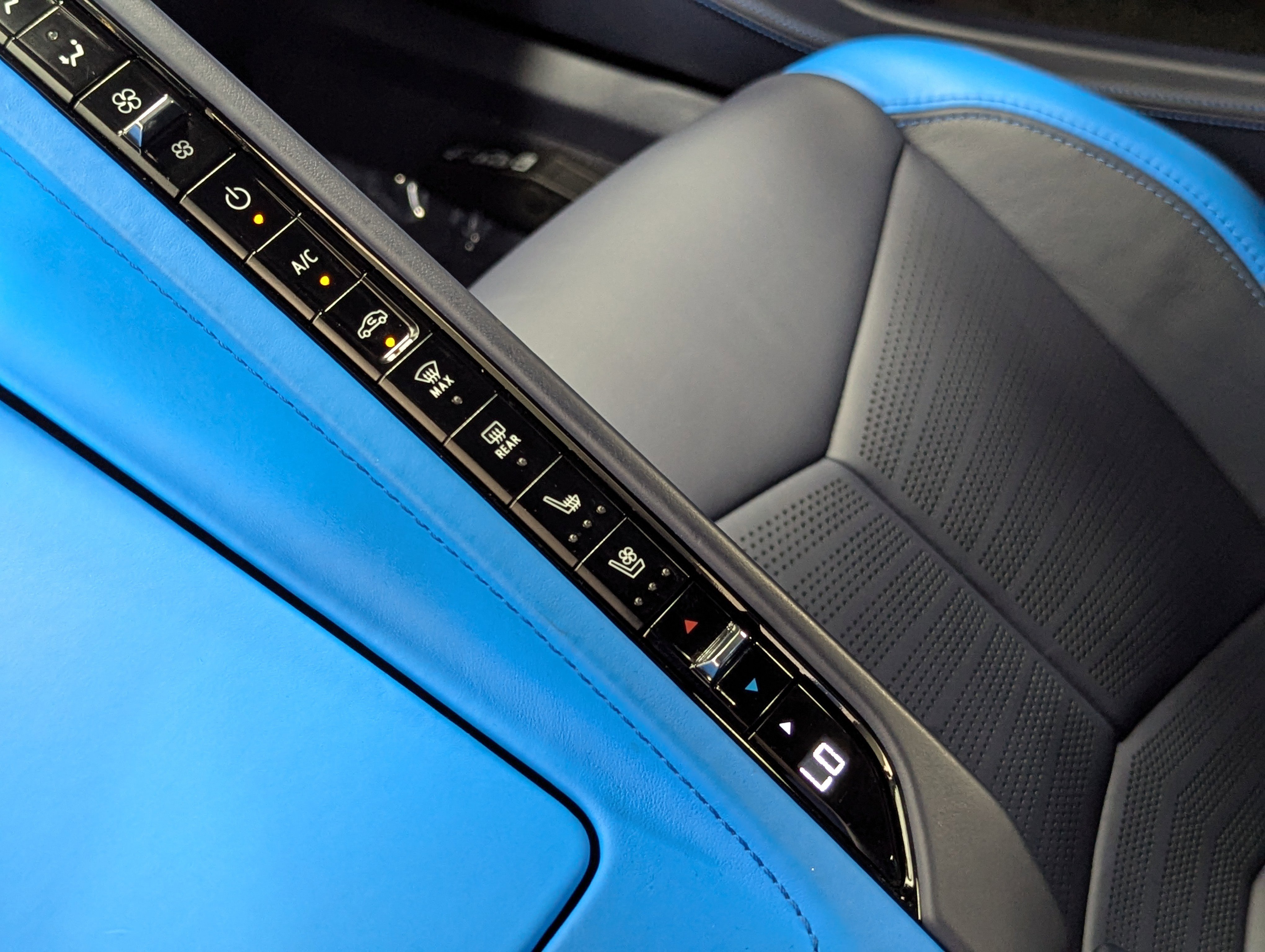 Used 2024 Chevrolet Corvette E-Ray w/ ZER Performance Package image 33