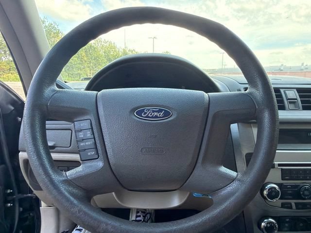 Used 2010 Ford Fusion S FWD image 31