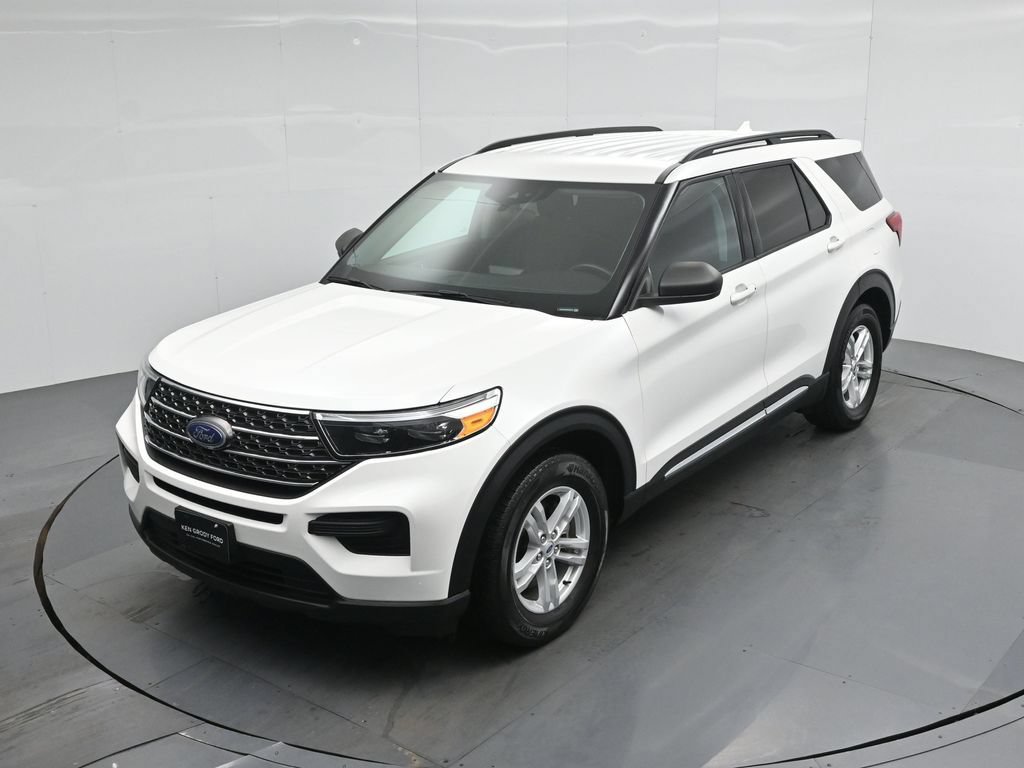 Certified 2024 Ford Explorer XLT RWD image 36