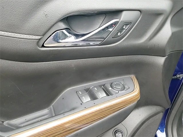 Used 2023 GMC Acadia SLE w/ Driver Convenience Package image 11