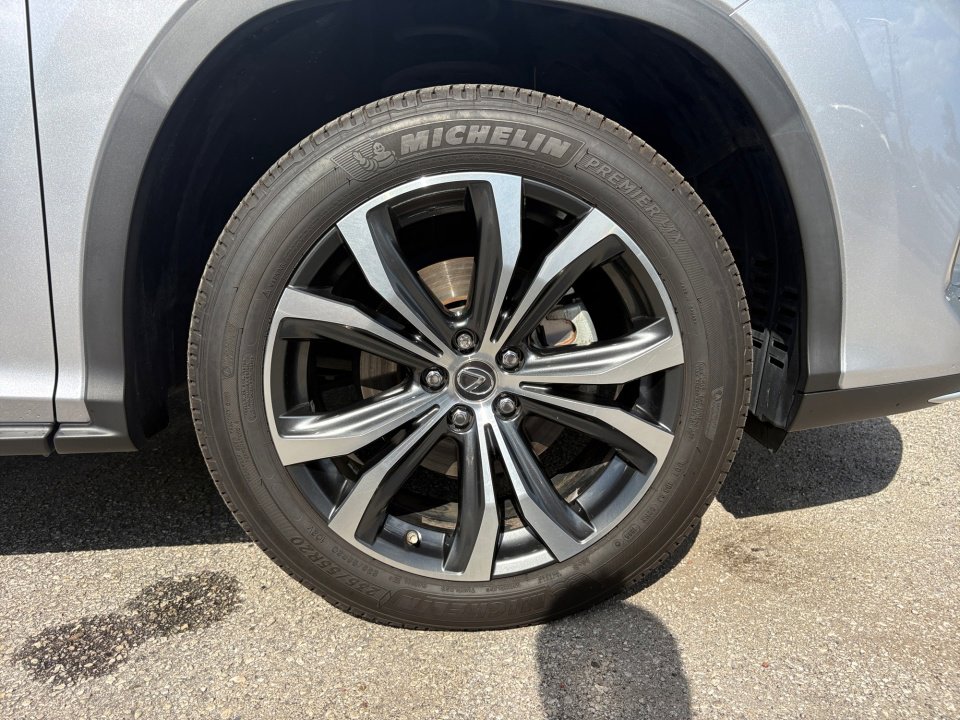 Used 2022 Lexus RX 350L FWD w/ Premium Package image 29