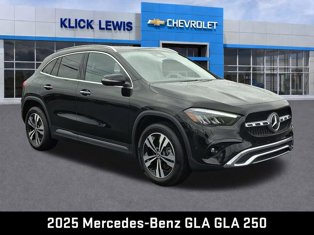 Used 2025 Mercedes-Benz GLA 250 image 1