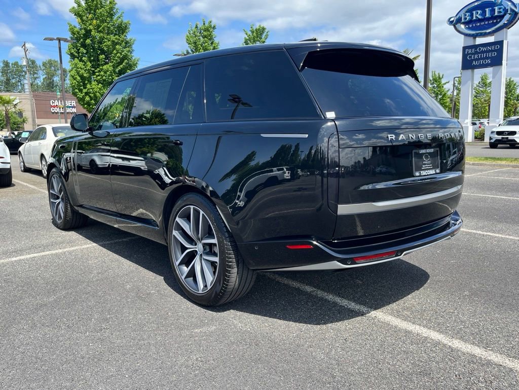 Certified 2025 Land Rover Range Rover Long Wheelbase SE AWD/4WD image 3