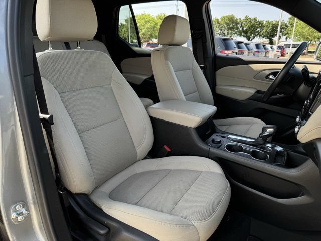 Used 2023 Chevrolet Traverse LS FWD image 34