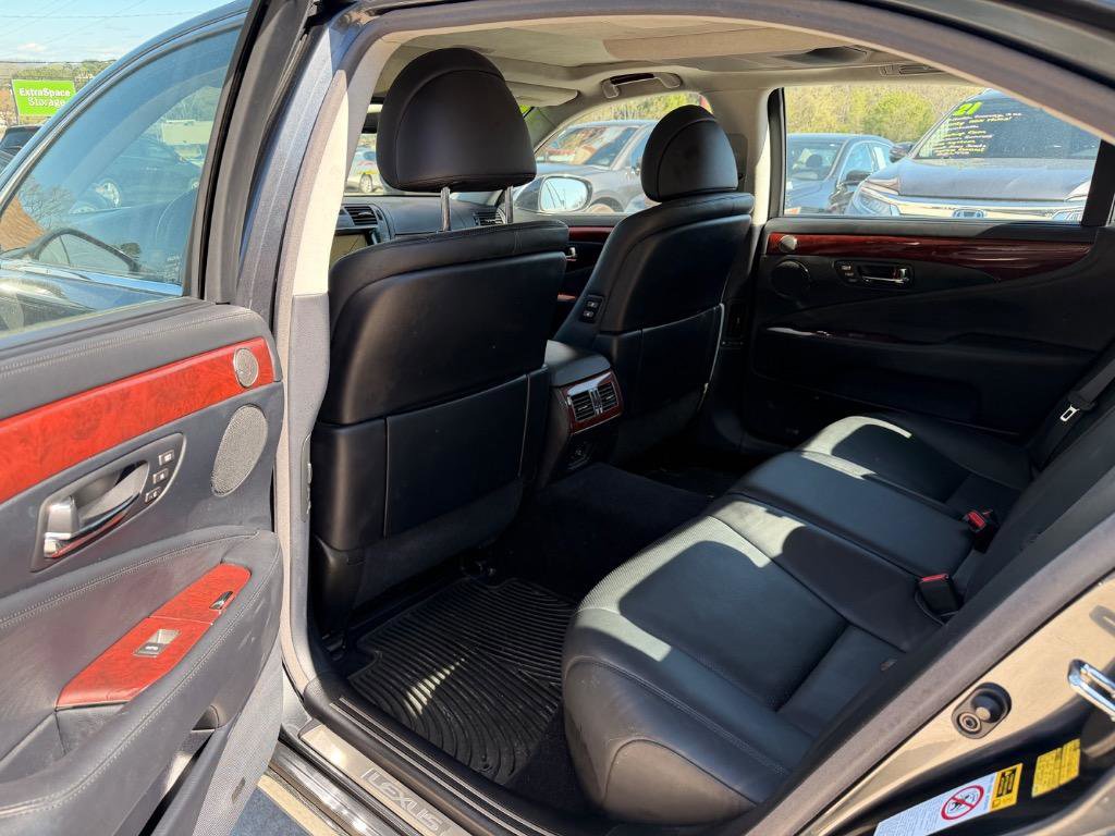 Used 2008 Lexus LS 600h L image 16