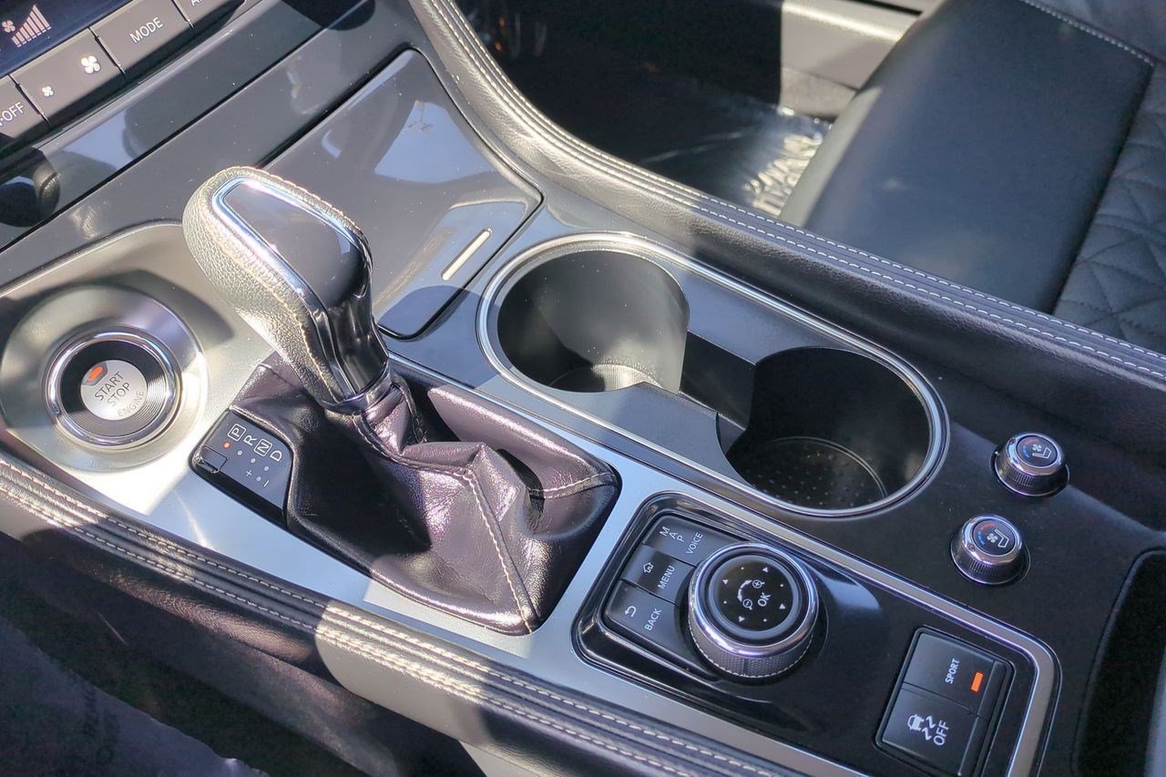 Certified 2022 Nissan Maxima Platinum w/ Sport Mat Group FWD image 19