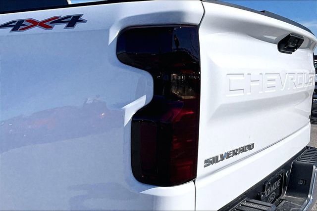 Used 2026 Chevrolet Silverado 1500 LT AWD/4WD image 32