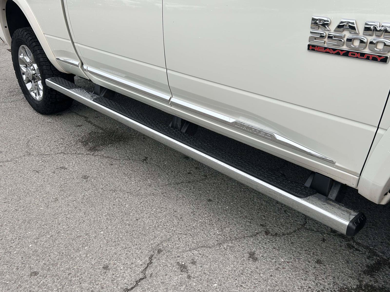 Used 2016 RAM 2500 Limited AWD/4WD image 12