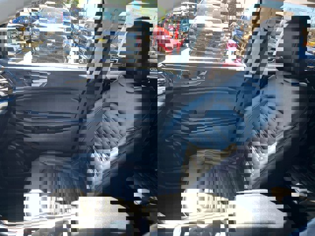 Certified 2022 Ford Edge SEL w/ Convenience Package image 9