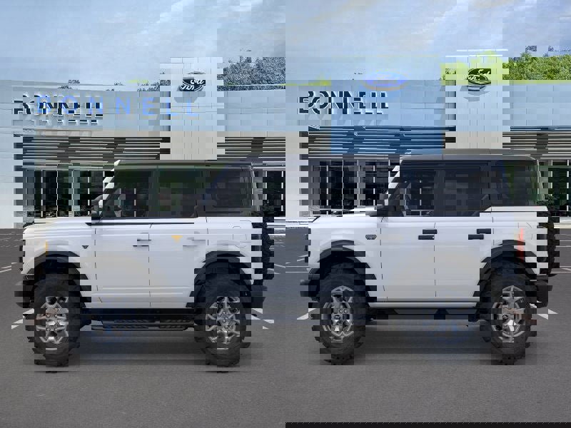 New 2025 Ford Bronco Badlands image 3