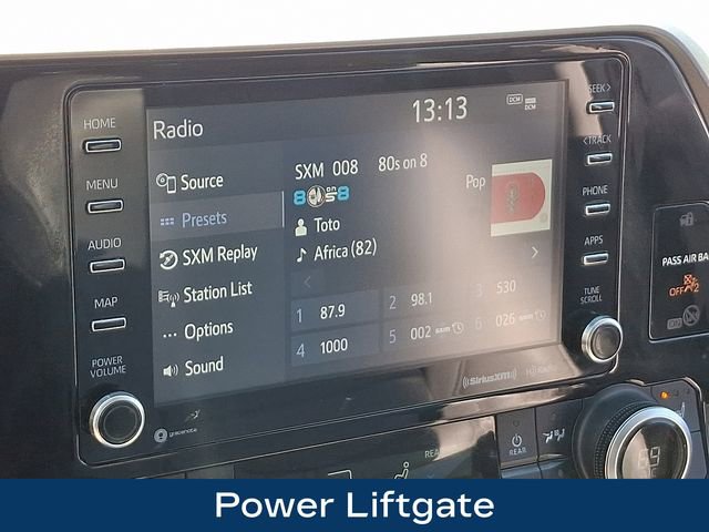 Used 2021 Toyota Highlander XLE AWD/4WD image 12