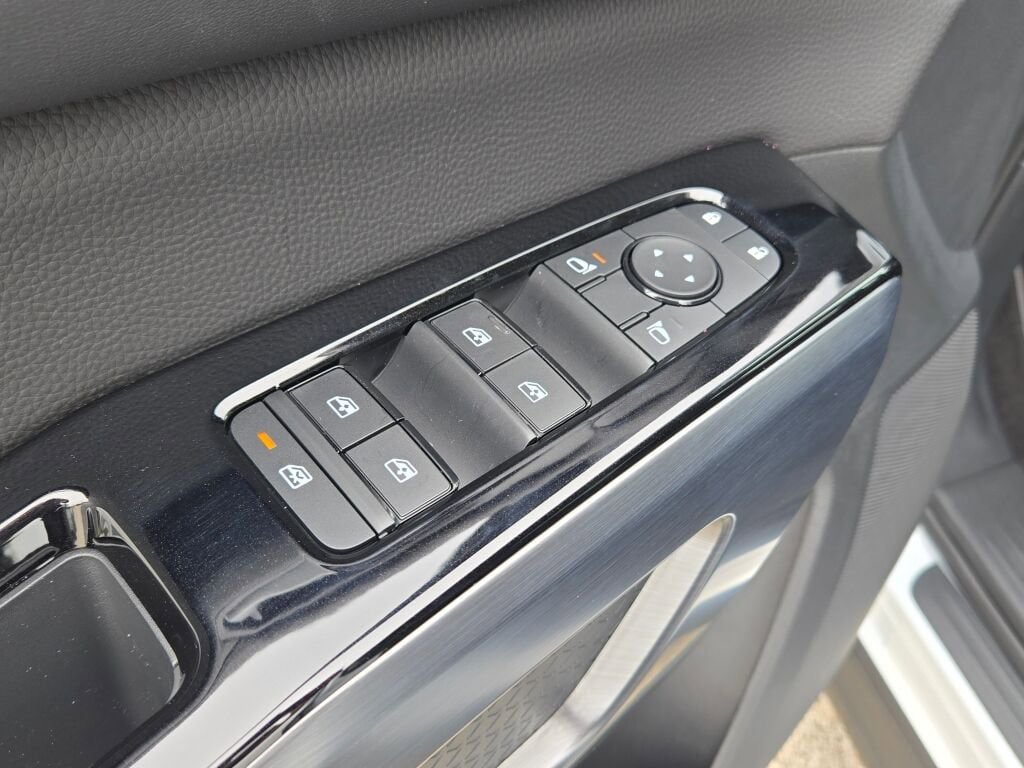 New 2026 Nissan Pathfinder SL AWD/4WD image 23