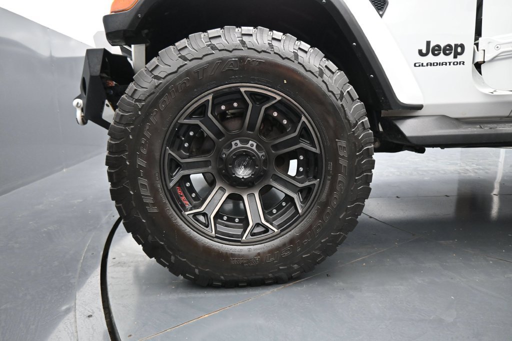 Used 2021 Jeep Gladiator Overland w/ Popular Equipment Package AWD/4WD image 28