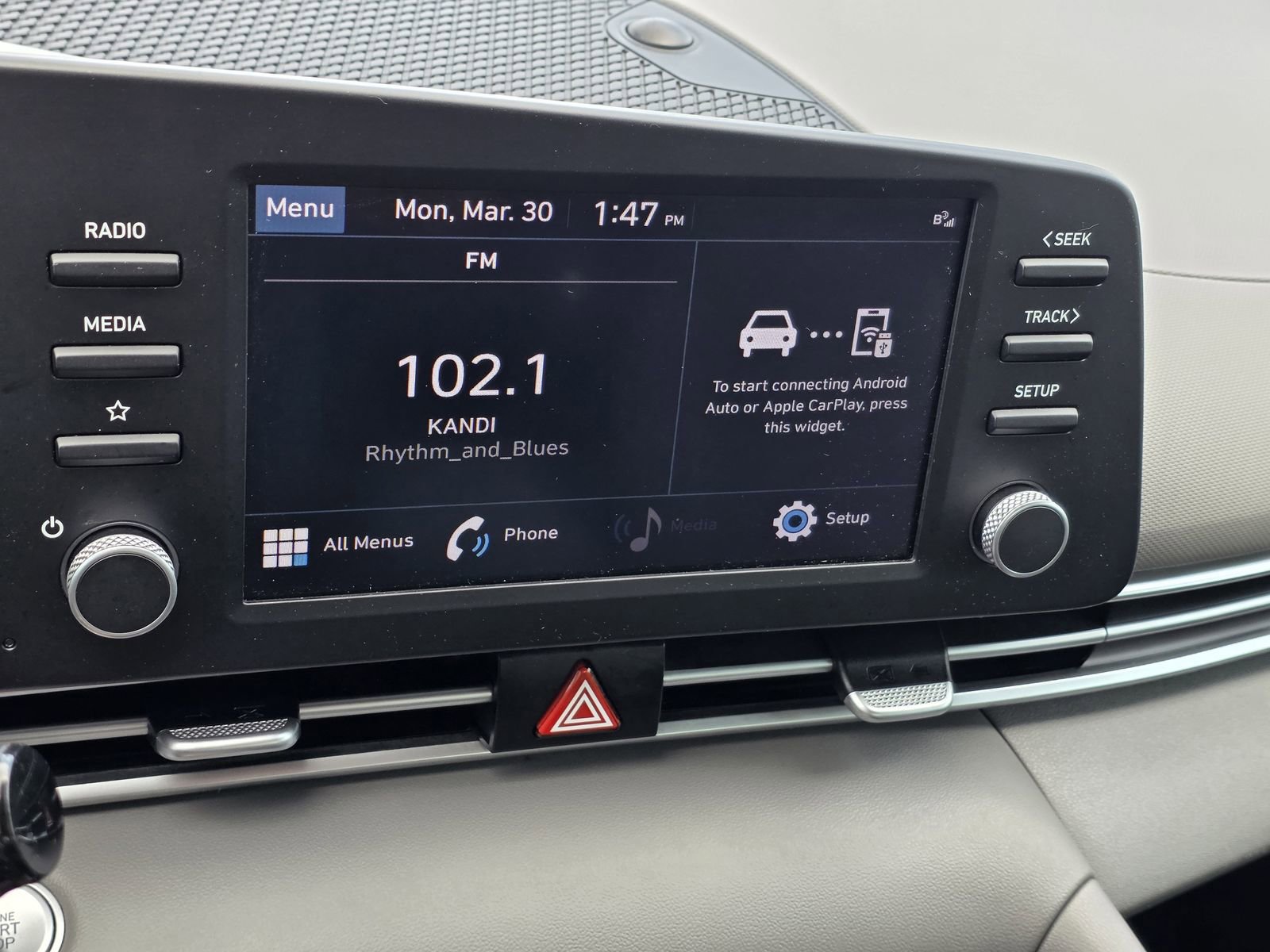 Certified 2023 Hyundai Elantra SEL image 17