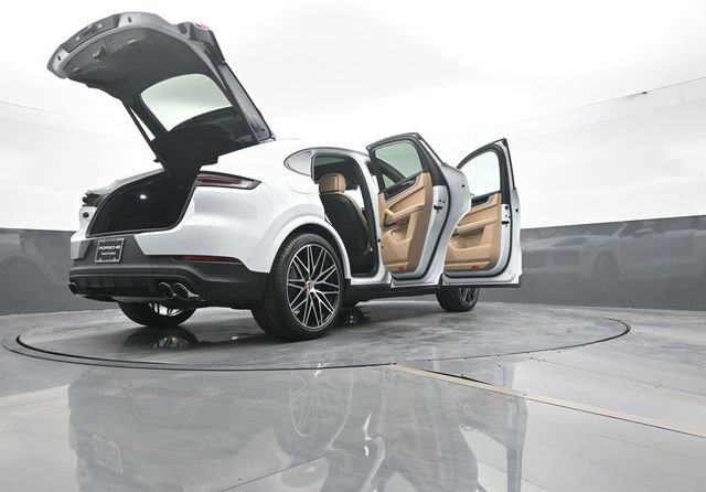 New 2026 Porsche Cayenne Coupe image 27