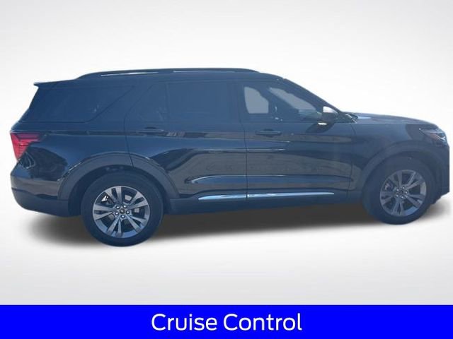 Used 2025 Ford Explorer Active w/ Active Comfort Package image 8