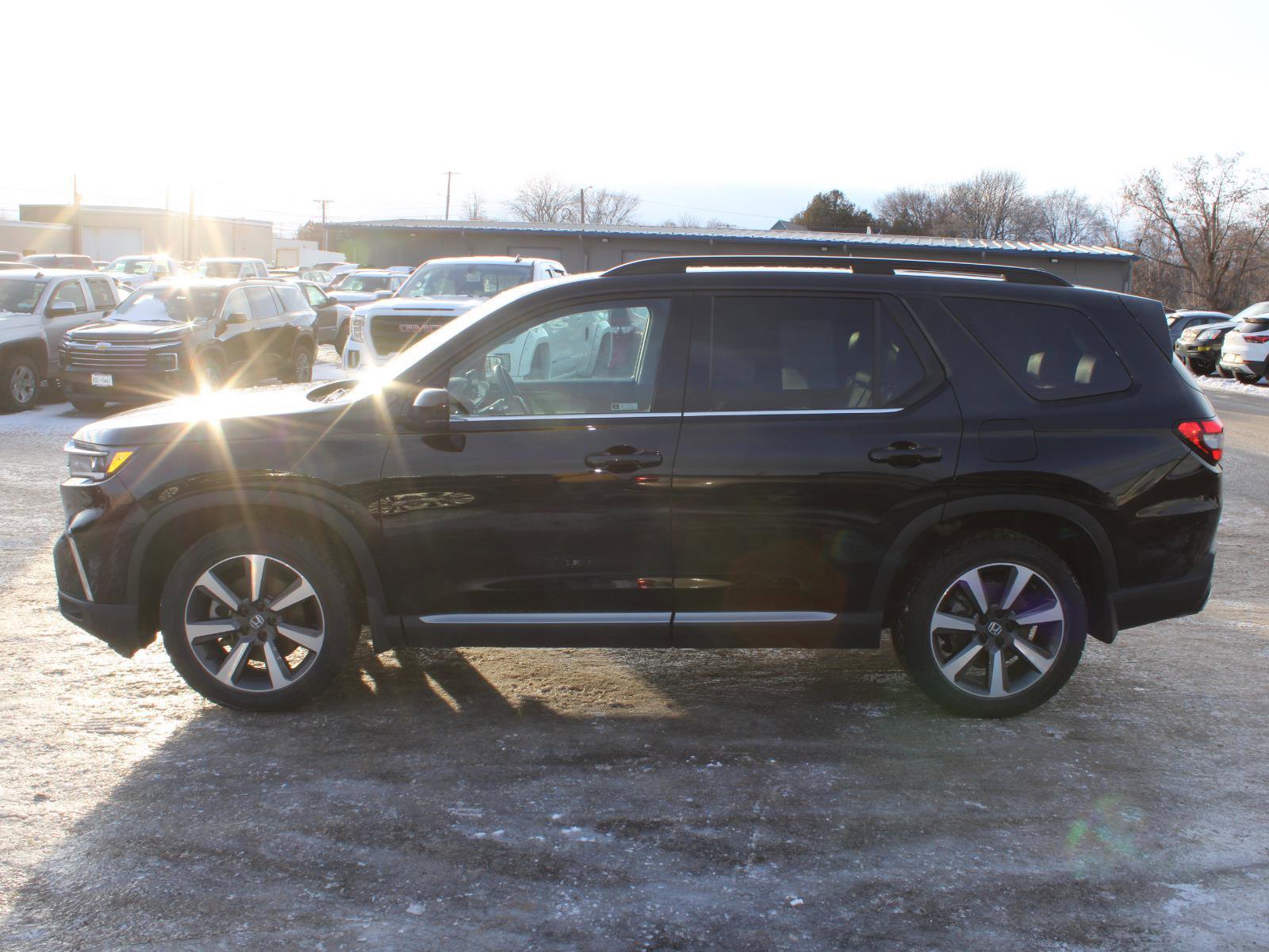 Used 2023 Honda Pilot Elite image 5