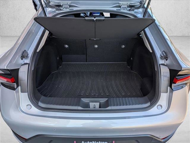 Used 2024 Toyota Prius LE image 6