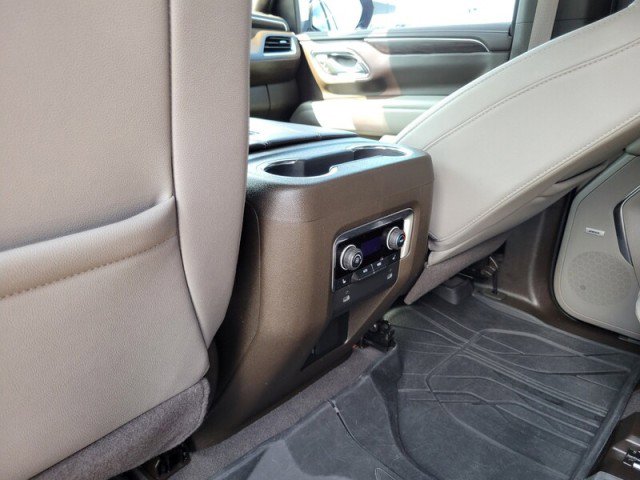 Used 2024 Chevrolet Tahoe Z71 w/ Luxury Package AWD/4WD image 34